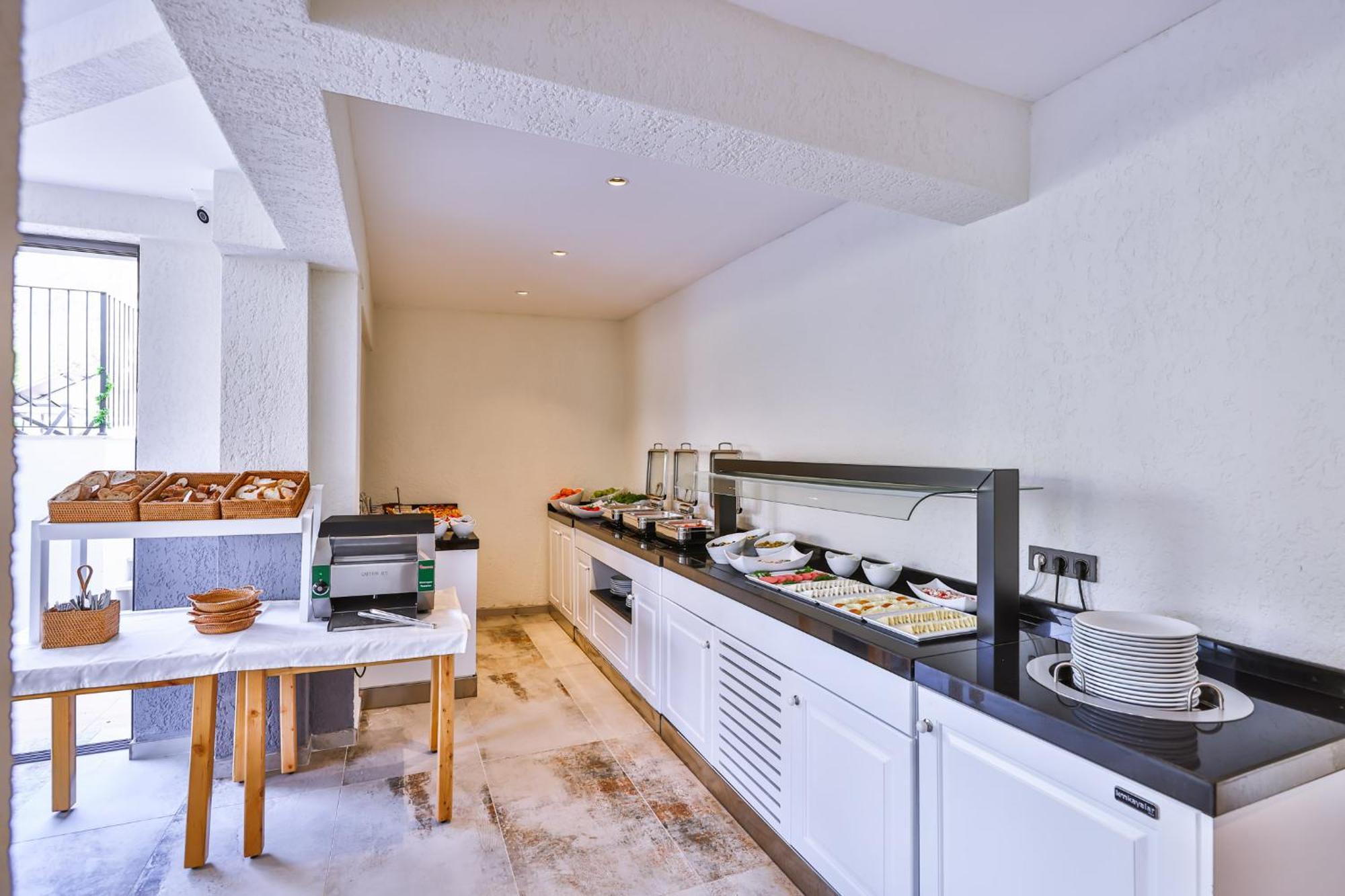 Kas Athena Hotel Екстер'єр фото