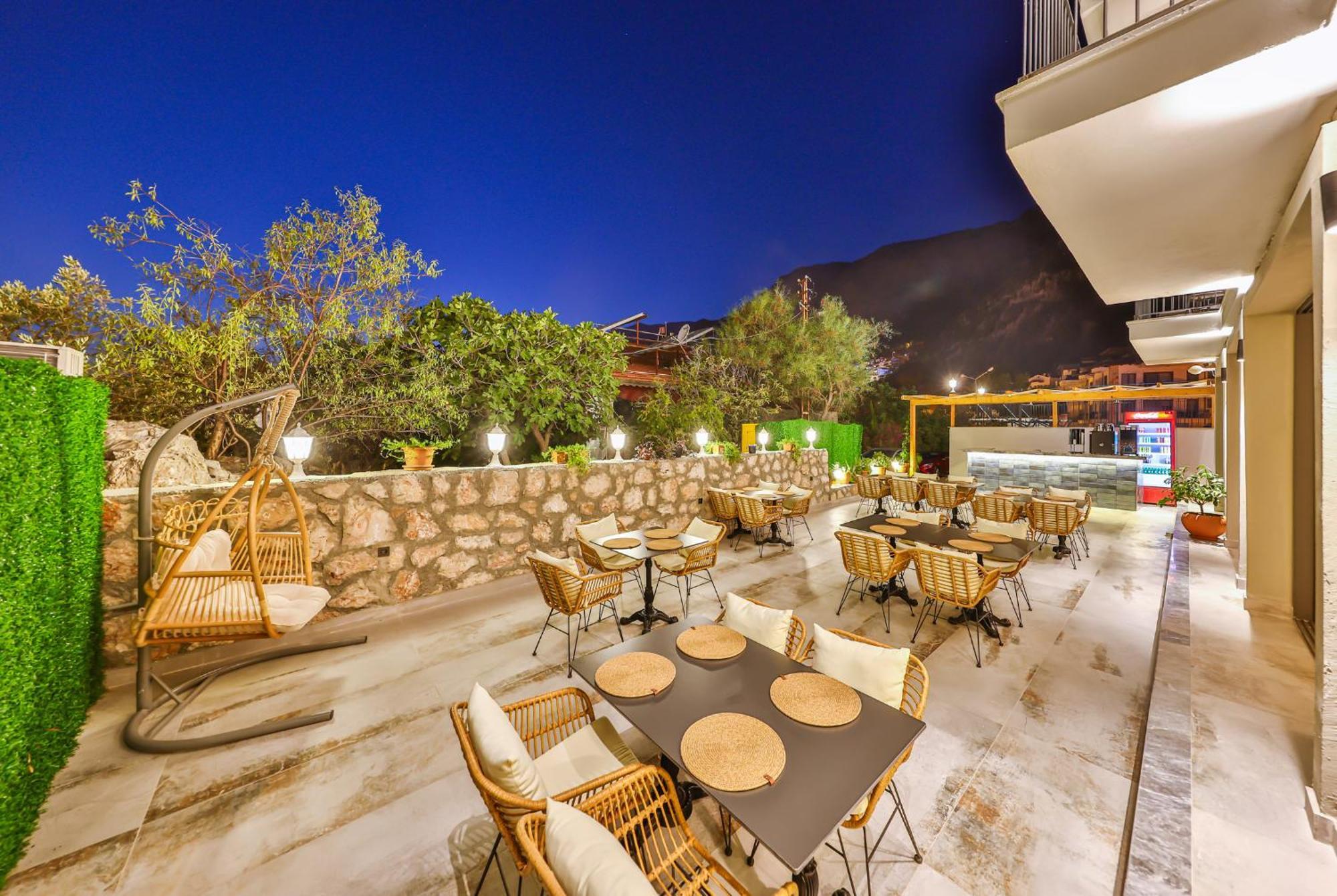 Kas Athena Hotel Екстер'єр фото